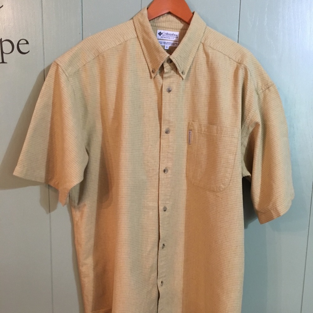 Men's Columbia short sleeve shirt